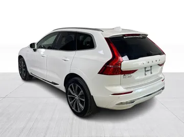 2022 Volvo XC60 Recharge - image 12