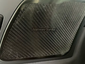 2022 Volvo XC60 Recharge - image 30
