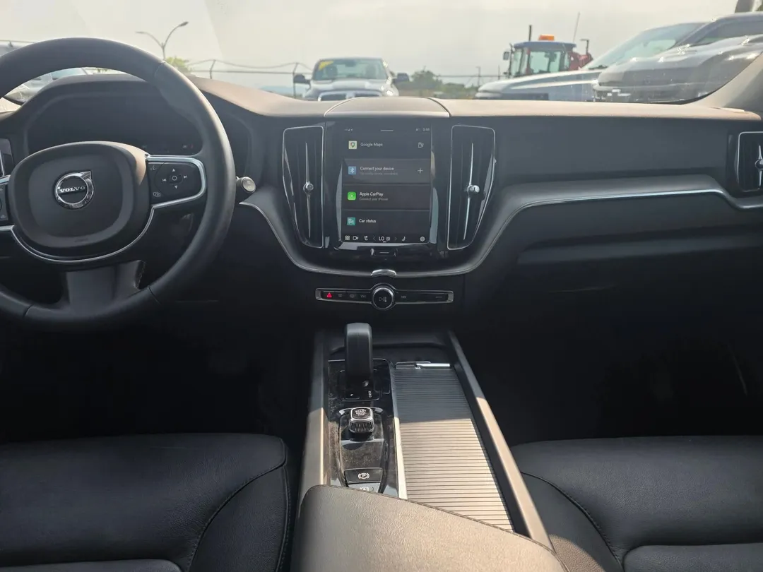 2024 Volvo XC60 — photo 8