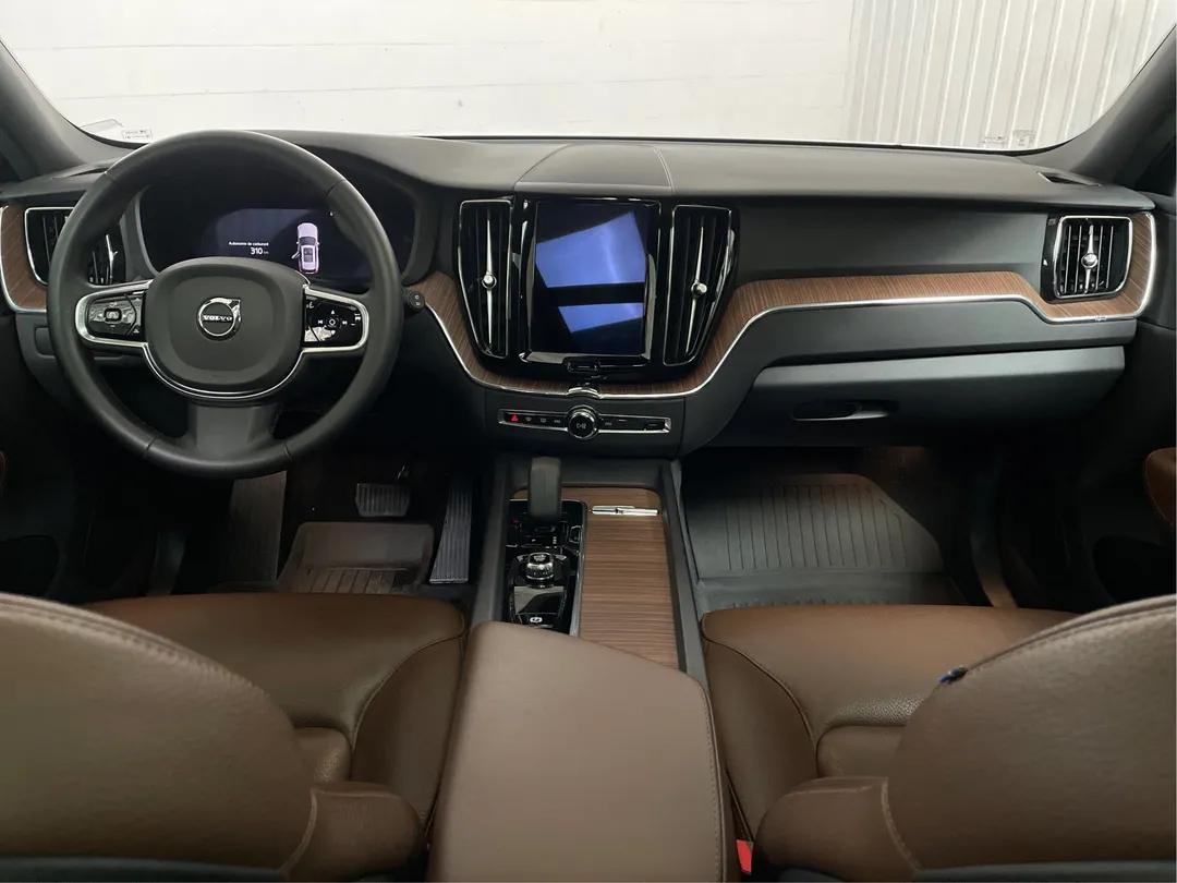 2024 Volvo XC60 — photo 4