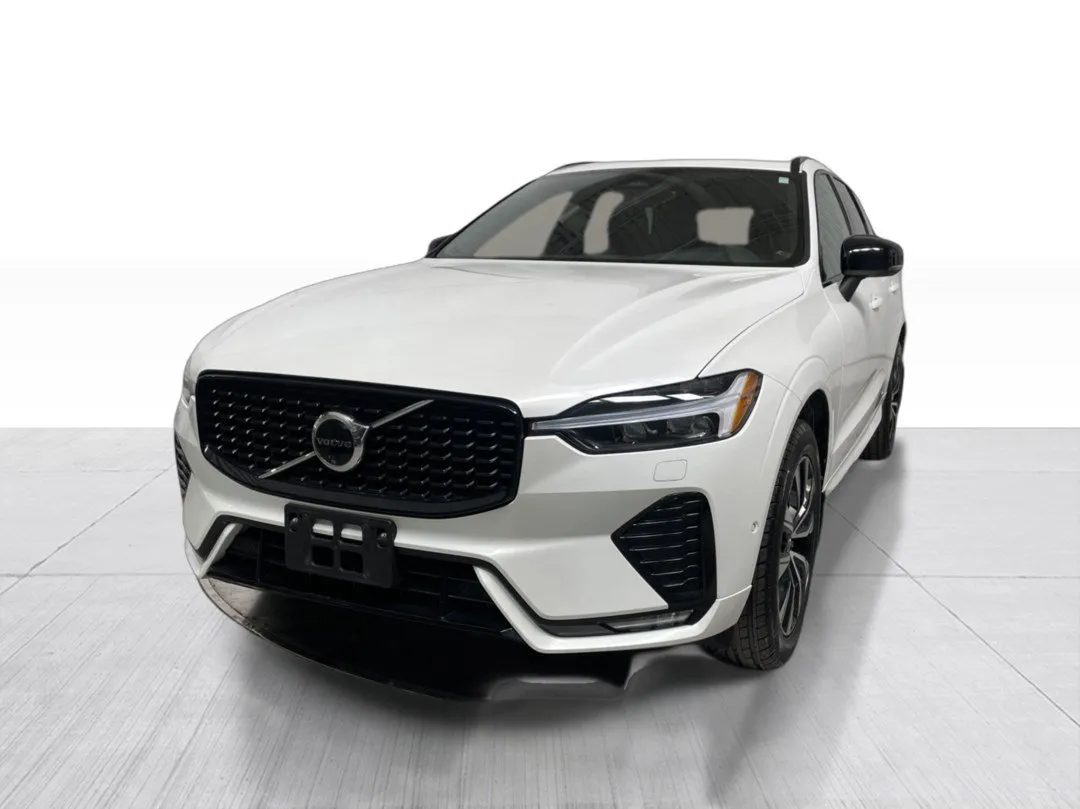 2024 Volvo XC60 B5 Plus Dark Theme AWD, photo 9