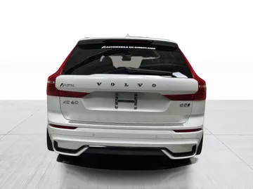 2024 Volvo XC60 - image 13