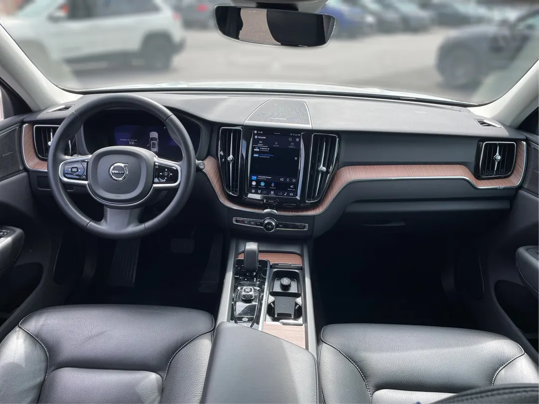 2024 Volvo XC60 — photo 4