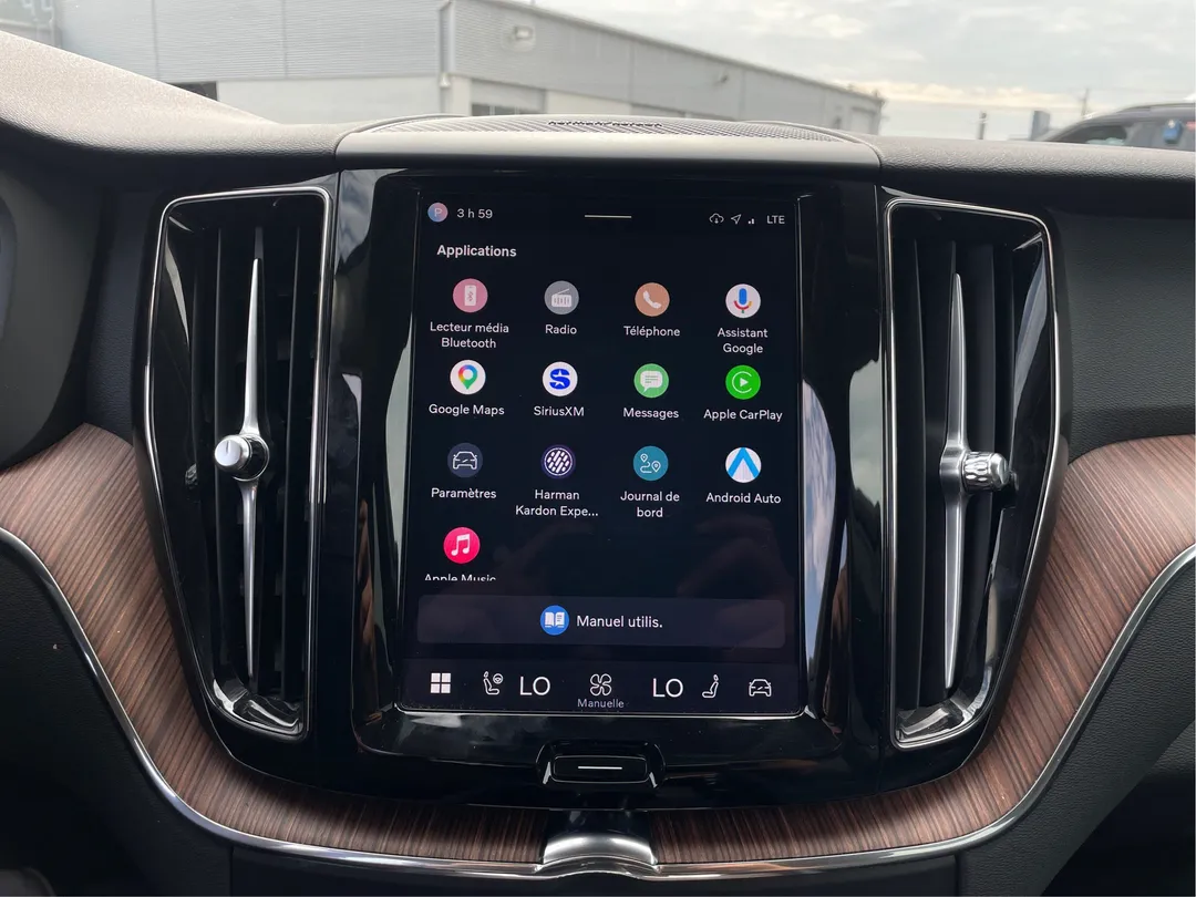 2024 Volvo XC60 B5 Plus Dark Theme AWD, photo 7