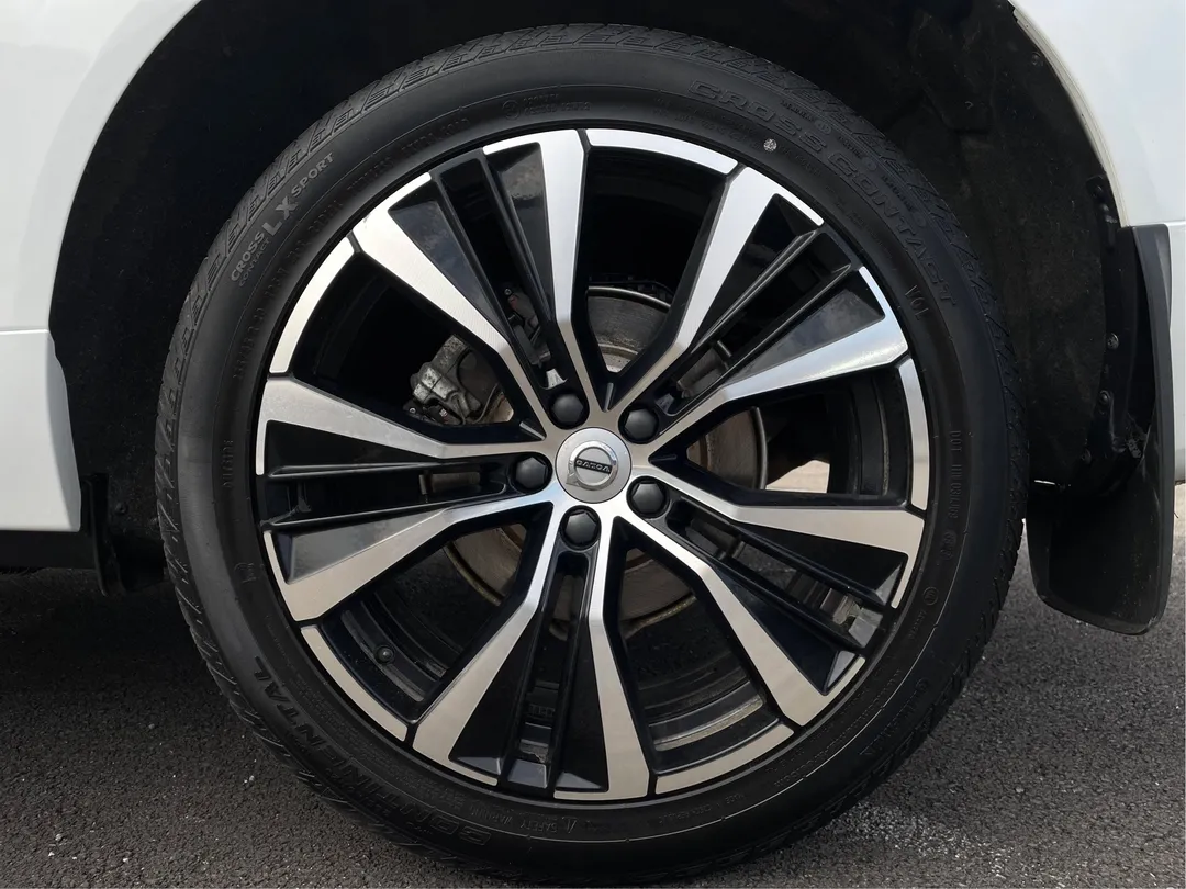 2024 Volvo XC60 — photo 6