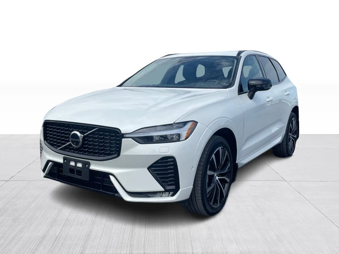 2024 Volvo XC60 B5 Plus Dark Theme AWD, photo 9