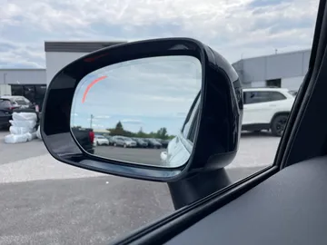 2024 Volvo XC60 - image 20
