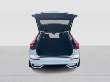 2024 Volvo XC60 - image 14
