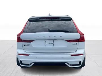 2024 Volvo XC60 - image 13