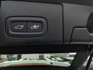 2024 Volvo XC60 - image 21