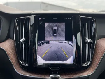 2024 Volvo XC60 - image 22
