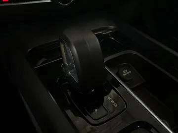 2024 Volvo XC60 - image 30