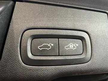 2024 Volvo XC60 - image 21