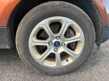 2018 Ford EcoSport - image 7