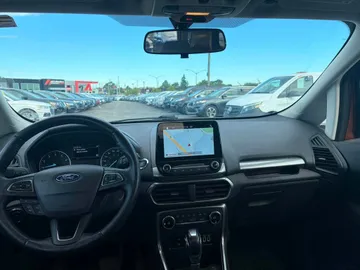 2018 Ford EcoSport - image 8