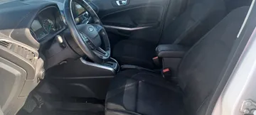 2018 Ford EcoSport - image 9