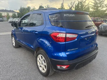 2018 Ford EcoSport - image 3