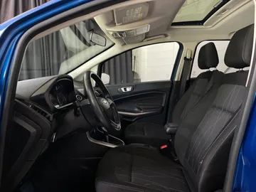 2018 Ford EcoSport - image 3