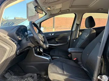 2021 Ford EcoSport - image 8