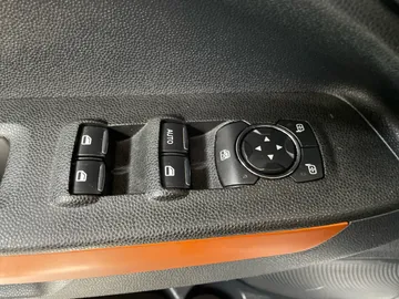 2018 Ford EcoSport - image 26