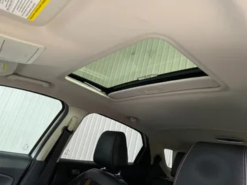 2018 Ford EcoSport - image 6