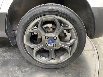 2018 Ford EcoSport - image 7