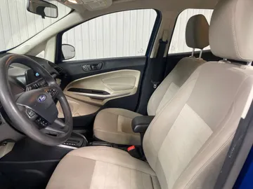 2020 Ford EcoSport - image 3