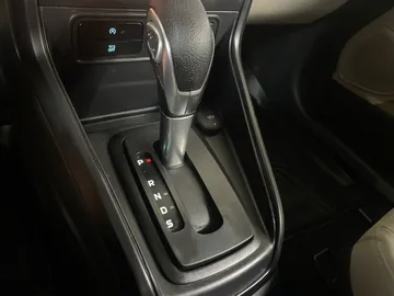 2020 Ford EcoSport - image 23