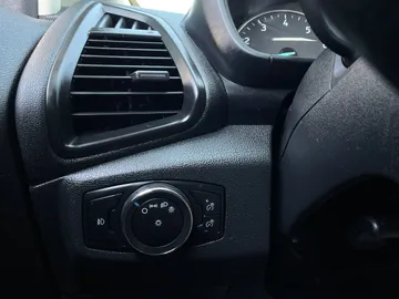 2021 Ford EcoSport - image 26