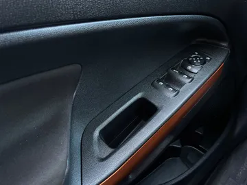 2021 Ford EcoSport - image 22