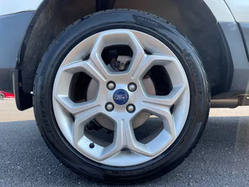 2021 Ford EcoSport - image 7