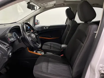 2022 Ford EcoSport - image 3