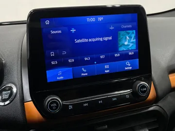 2022 Ford EcoSport - image 28