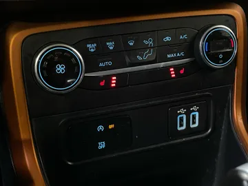 2022 Ford EcoSport - image 22
