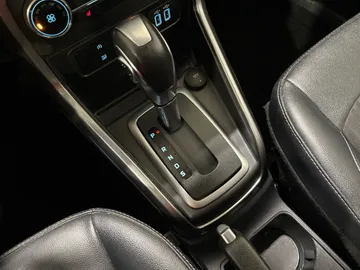 2020 Ford EcoSport - image 27