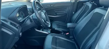 2019 Ford EcoSport - image 9