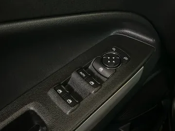 2021 Ford EcoSport - image 27