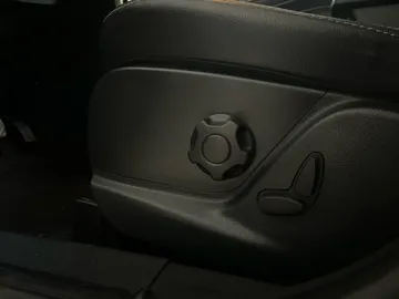 2021 Ford EcoSport - image 21