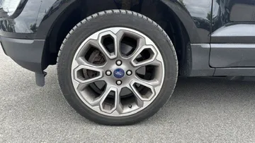 2020 Ford EcoSport - image 7