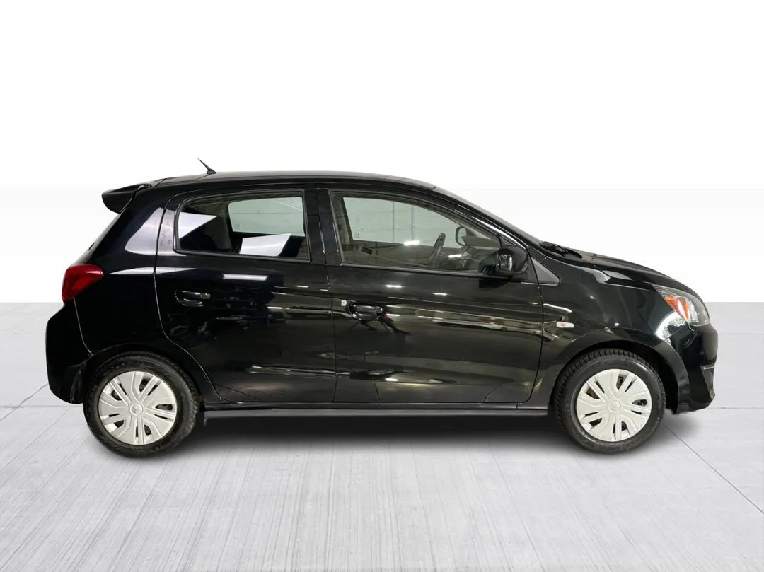2017 Mitsubishi Mirage — photo 2