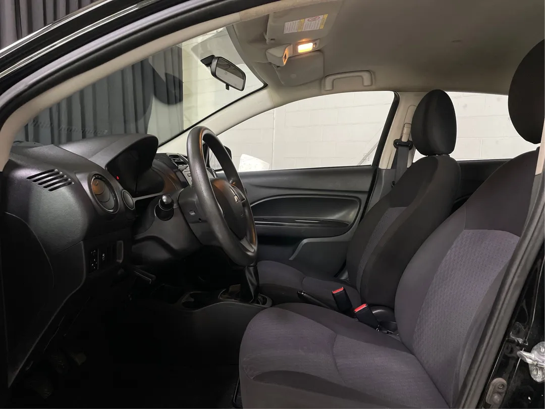 2017 Mitsubishi Mirage — photo 3