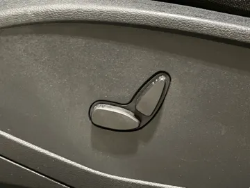 2020 Ford Transit Connect Wagon - image 17