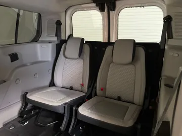 2020 Ford Transit Connect Wagon - image 31