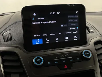 2020 Ford Transit Connect Wagon - image 28