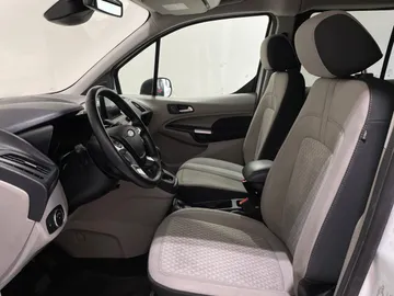 2020 Ford Transit Connect Wagon - image 3
