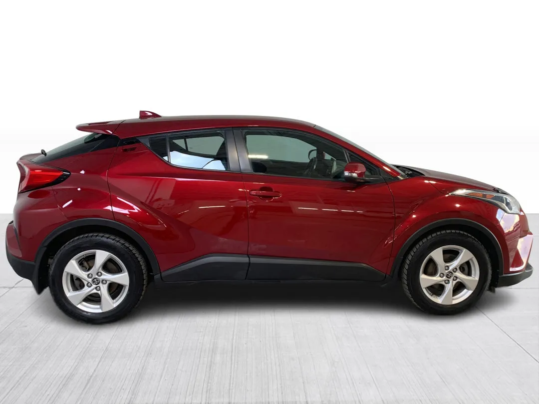 2019 Toyota C-HR — photo 8