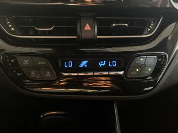 2019 Toyota C-HR - image 20