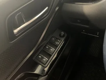 2019 Toyota C-HR - image 21