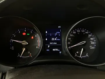 2019 Toyota C-HR - image 13