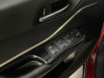 2019 Toyota C-HR - image 22